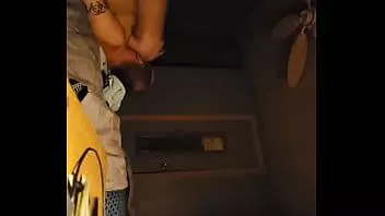 Oynat Aj daha sert seviyor için sikme bobbiann sert