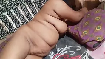 चलाएँ सुंदर भारतीय जोड़े बहुत सेक्सी घर का बना सेक्स टेप