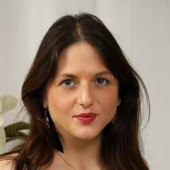 Pornostar Rachel Adjani