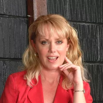 色情明星 Louise Hodges