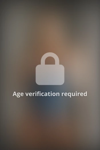 Bintang porno Mena Li