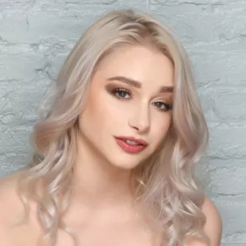 Pornostar Scarlett Hampton