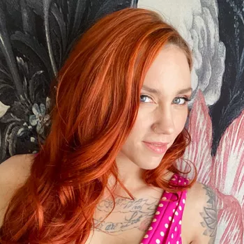 Pornostar Nova Sky